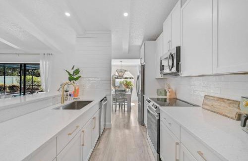 Bradenton House | Casa Azul Retreat