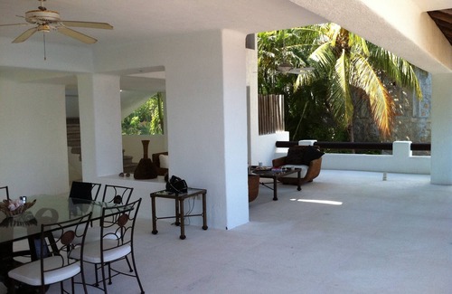 Playa Guitarron House | Casa Ballena - Marina Las Brisas
