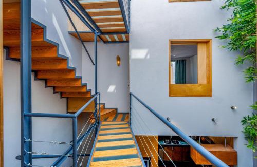 Allende House | Casa Bamboo