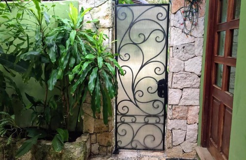 Playacar House | Casa Beard, Spacious Guest House with High Speed WiFi & Pool.