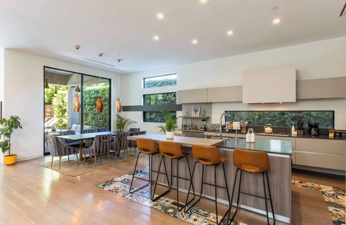 Mid-Wilshire House | Casa Bella by Oraklus