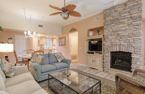 Downtown Condo | Casa Bella Complex # 307