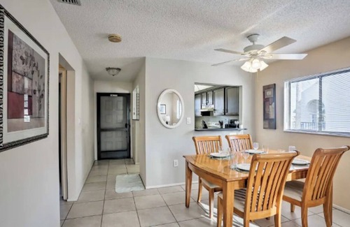 Iona Condo | Casa Bella Condo - Fort Myers - 2br/2ba - 4 miles to FMB and Sanibel Causeway!