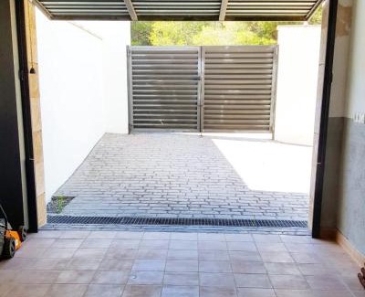 Calafell House | Casa Blanca