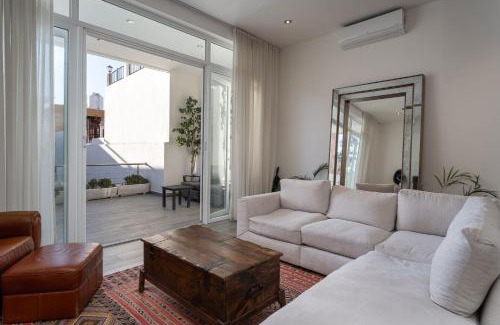 Zona Centro House | Casa Blanca, 2BR Modern Home with Rooftop Views