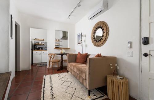 Montecito House | Casa Blanca Suite A1 - New, Private, Cozy!