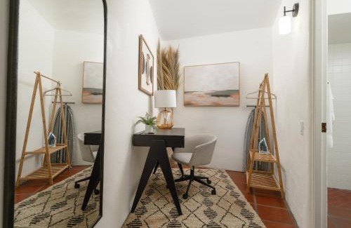 Montecito House | Casa Blanca Suite A1 - New, Private, Cozy!