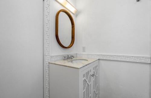 Old Northwood Villa | Casa Blanca
