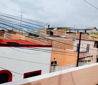 Celaya House | Casa Bravo Celaya