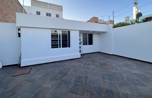San Luis Potosi House | CASA CALIFORNIA- A 8 minutos del Centro Histórico de San Luis Potosi