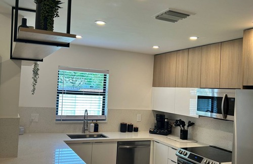 Lake Ida Shores House | Casa Calman2 min to Famous Atlantic Ave, Pool coming Oct 2025
