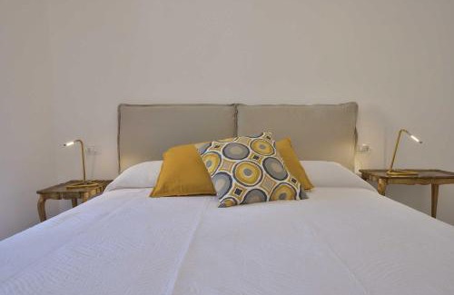 Santa Margherita Ligure Apartment | Casa Camelia, terrace, walk to the beach. WiFi/AC