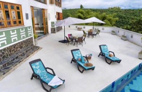 Montenegro Apartment | Casa Campestre Montenegro cerca al Parque del Café con piscina privada