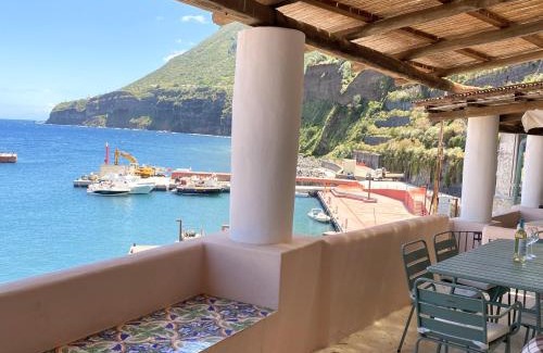 Malfa Apartment | Casa Cappero - sul porto di Malfa