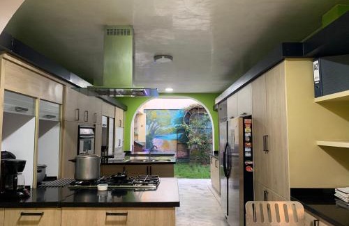 Campestre Apartment | Casa Castillo Cali