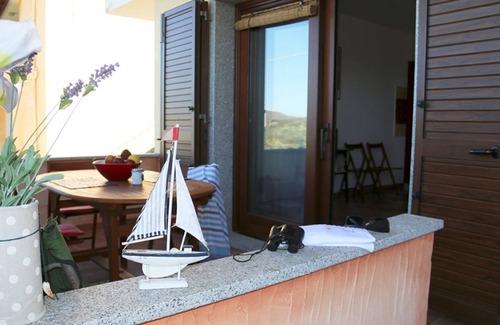 Lu Bagnu House | Casa Cipro 1 Bedrooms Apartment in Lu Bagnu