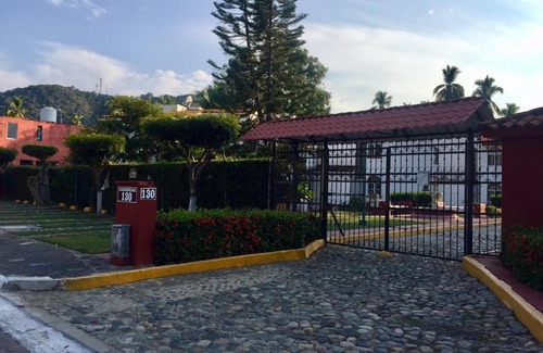 Ixtapa Ski Chalet | CASA CLUB DE GOLF IXTAPA