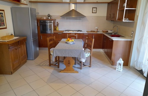 Torre del Lago Puccini House | Casa con Giardino e Parcheggio Interno Privato