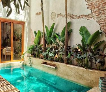 Cartagena Walled City House | Casa Coco 1680 Colonial & Art House In Old City - Pool - Jasussi - View