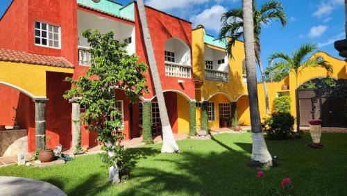 Colonia 10 De Abril Villa | Casa Colonial, Cozumel Villa Indigo