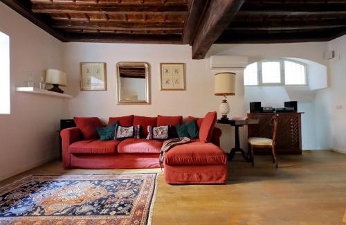 Rione III Colonna Apartment | Casa Colonna - Charme Holidays