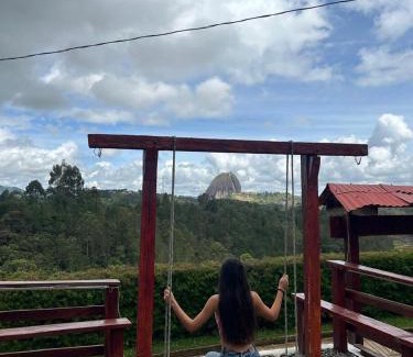 Guatape Villa | Casa Colores