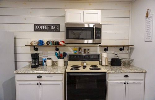 New Braunfels House | Casa Comal, A cozy small town escape!