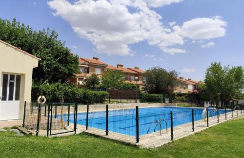 Arges House | Casa con Jardín entre Toledo y Puy du Fou