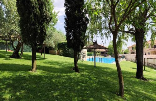 Arges House | Casa con Jardín entre Toledo y Puy du Fou