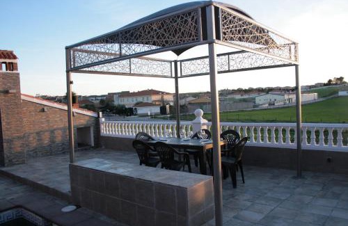 Erustes House | Casa con Piscina cerca de Toledo