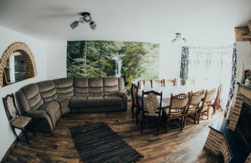 Valea Moldovei House | Casa Costea în Inima Bucovinei