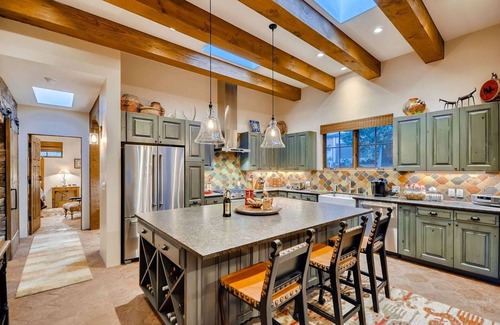 Historic Eastside House | Casa Cuervo - Luxury Home off Canyon Rd.