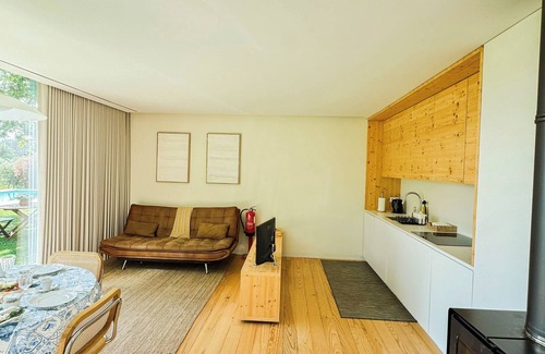 Bico Cottage | Casa da Lavoeira II - With Fireplace and Hot Tub