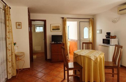 Loule Cabin | Casa da Mae