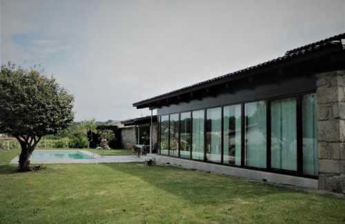 Tomino House | casa da pedra