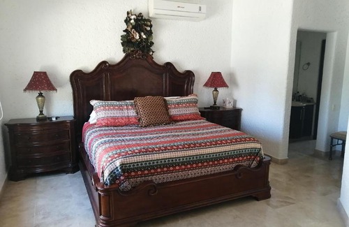 Zona Dorada Bed & Breakfast | Casa Dahlia 2