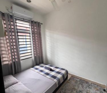 Kuantan House | Casa Damai Kuantan - near Taman Tas, SEMSAS, UMP,Airport, Uia, Matrik Gambang, Menara 188, 4bilik-3AC 1kipas, Ruang Tamu kipas