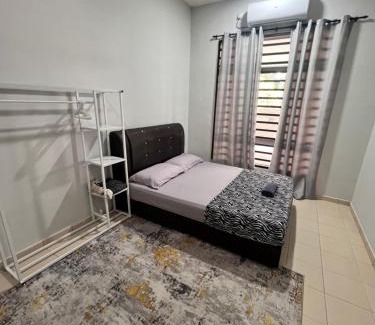 Kuantan House | Casa Damai Kuantan - near Taman Tas, SEMSAS, UMP,Airport, Uia, Matrik Gambang, Menara 188, 4bilik-3AC 1kipas, Ruang Tamu kipas