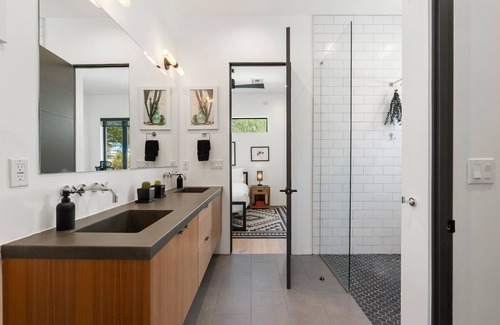 Coronado House | Casa Danesa | Pool | Fire Pit | Putt-Putt | Luxe & Modern