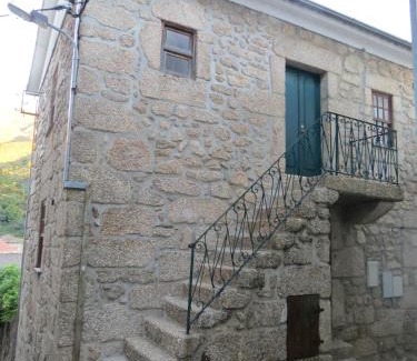 Alvoco da Serra Apartment | Casa Das Lages