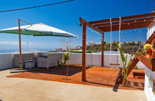 Chio Apartment | CASA DE BOMBEROS - Chio - 5 rooms, 2 kitchen, 2 terraces, film projector, fibre net