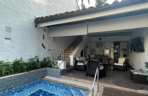 Melgar House | Casa de Descanso