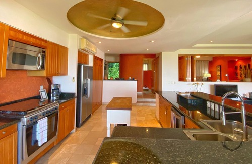 Romantic Zone Apartment | Casa de la Colina I