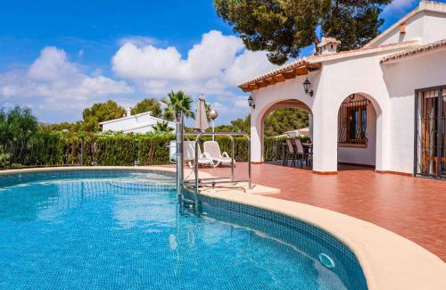 Media Luna Villa | Casa de la Risa