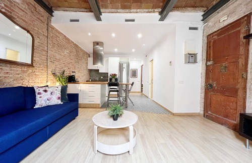 La Salut Apartment | Casa de las Flores Barcelona with terrace