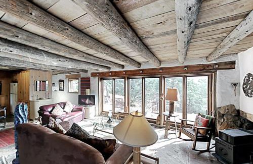 Canoncito House | Casa de las Piedras