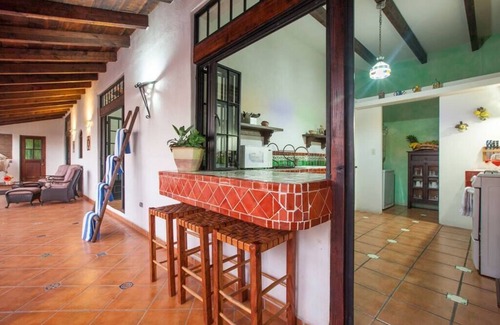 La Paz House | Casa de los Santos Su