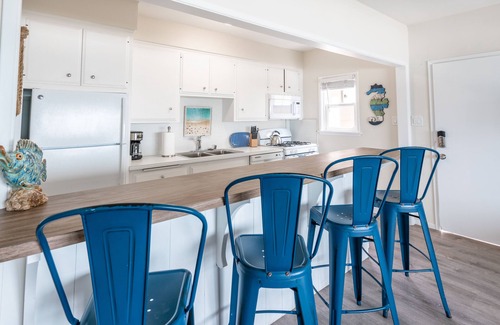 Carlsbad Village House | Casa De Los Sueños - Located on the Beach