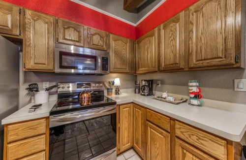 Alto House | Casa De Milagro-Single Level/GameRoom/Alto CC