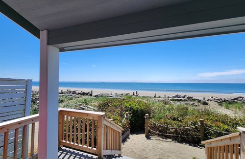Ocean Shores House | Casa De Playa- Newer home on the water
